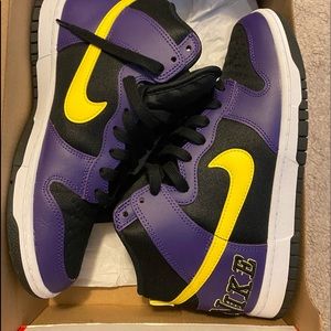 Nike Dunks Inspired by the Los Angeles Lakers Colorway